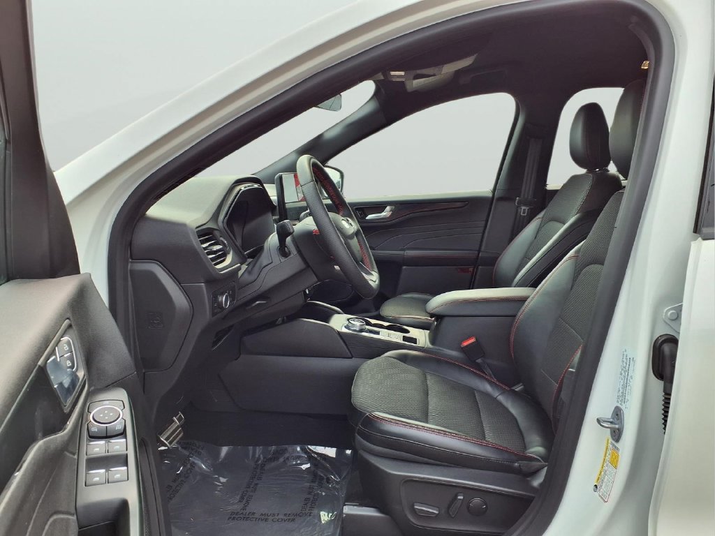 Used 2023 Ford Escape ST-Line w/ Tech Pack #1 FWD image 14