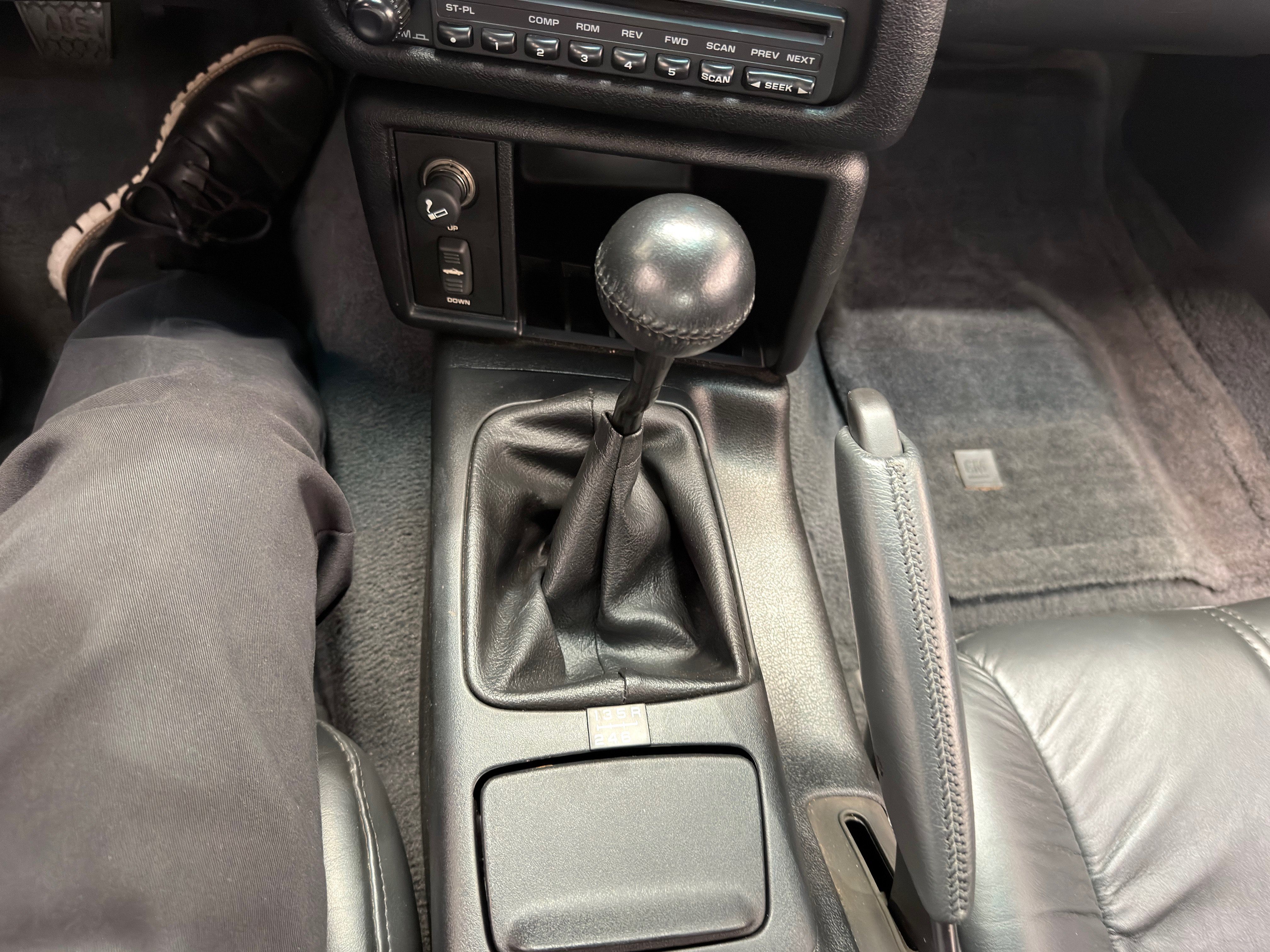 Used 1995 Chevrolet Camaro Z28 RWD image 24