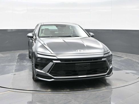 New 2026 Hyundai Sonata SEL image 2