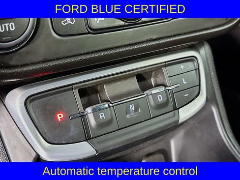 Used 2024 GMC Terrain SLE w/ Driver Convenience Package image 16