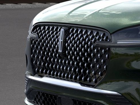 New 2026 Lincoln Aviator Black Label AWD/4WD image 17