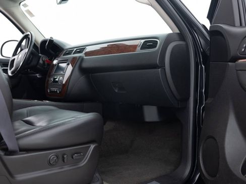 Used 2011 Chevrolet Tahoe LTZ image 35