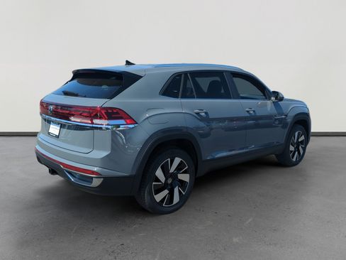New 2026 Volkswagen Atlas Cross Sport SE image 5