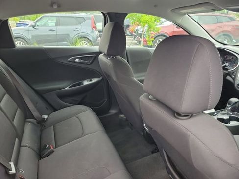 Used 2024 Chevrolet Malibu LT FWD image 30
