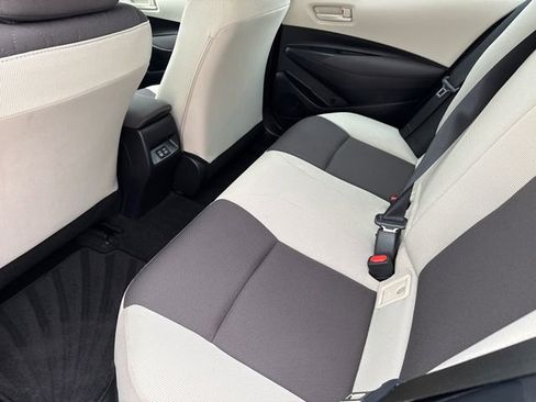 Used 2025 Toyota Corolla LE FWD image 16