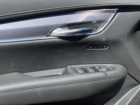 New 2025 Cadillac XT6 Luxury image 21
