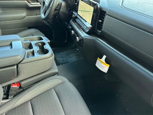 New 2026 GMC Sierra 1500 Elevation image 17