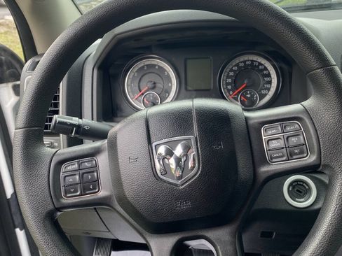 Used 2018 RAM 1500 Express w/ Express Value Package AWD/4WD image 11