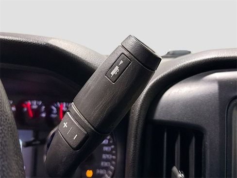 Used 2018 Chevrolet Silverado 1500 Custom w/ Custom Value Package image 18