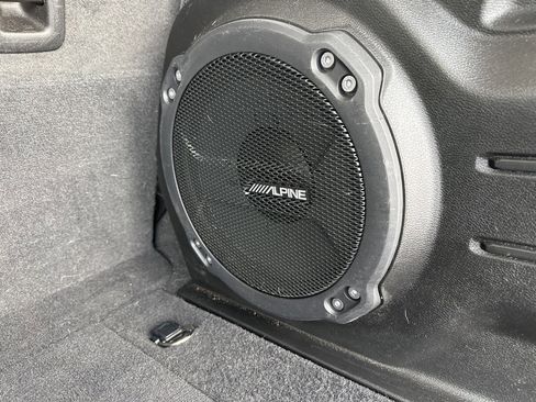 Used 2022 Jeep Wrangler Unlimited Rubicon w/ Xtreme Recon 35" Tire Package image 30