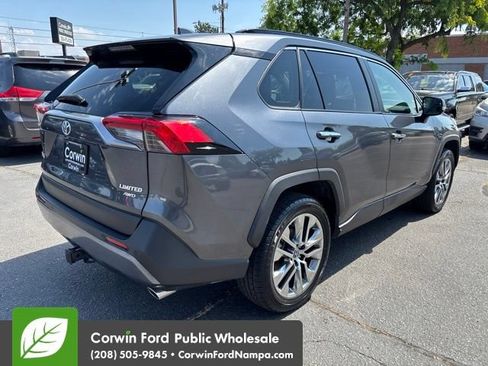 Used 2019 Toyota RAV4 Limited w/ Advanced Technology Package AWD/4WD image 5