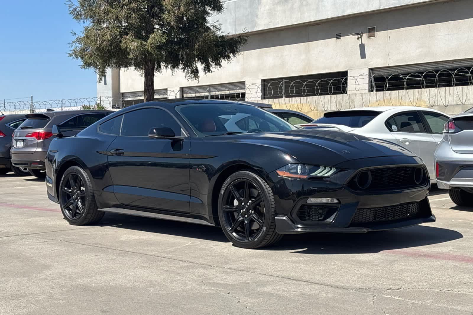 Used 2020 Ford Mustang GT Premium w/ Equipment Group 401A RWD image 10