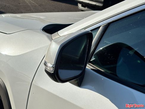 Used 2022 Toyota RAV4 Limited AWD/4WD image 9