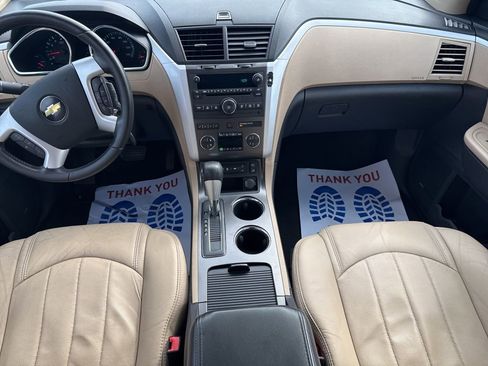 Used 2010 Chevrolet Traverse LTZ image 20