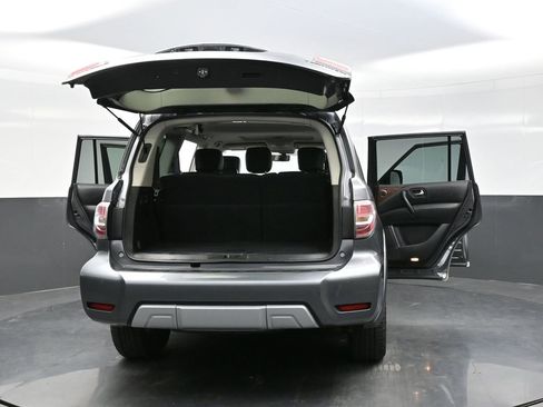 Used 2018 Nissan Armada Platinum w/ Interior Lighting Package image 37