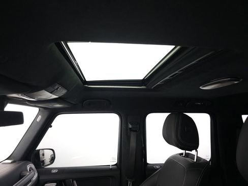 Used 2025 Mercedes-Benz G 550 w/ Manufactur Interior Package image 26