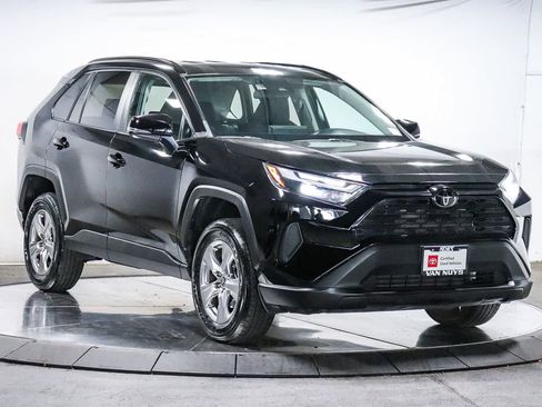 Certified 2024 Toyota RAV4 XLE FWD image 6