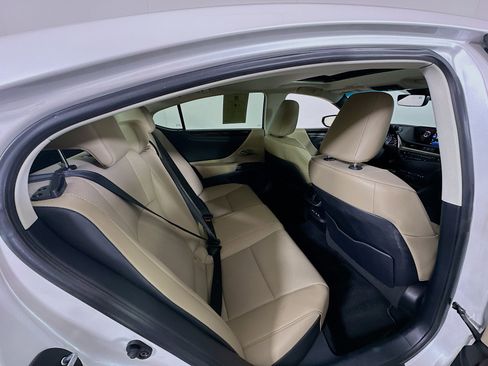 Used 2019 Lexus ES 350 image 28