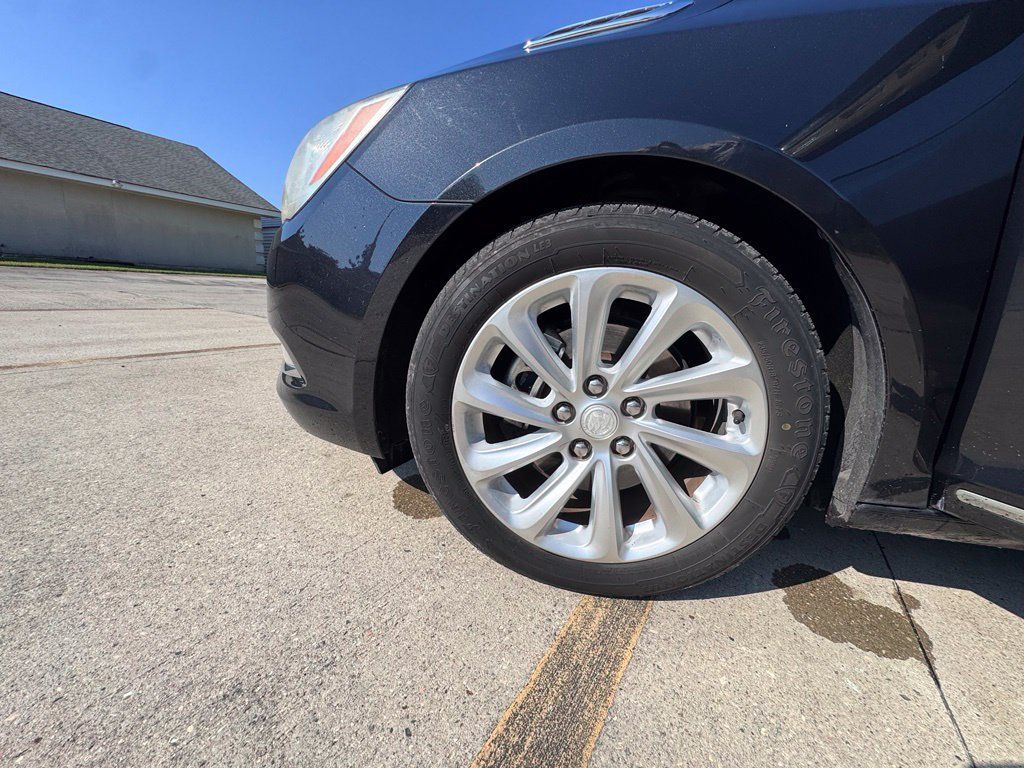 Used 2015 Buick LaCrosse Premium w/ Driver Confidence Package #1 FWD image 9