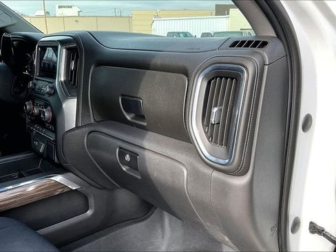 Used 2022 Chevrolet Silverado 1500 LT Trail Boss image 19