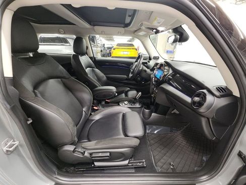Used 2022 MINI Cooper SE image 15