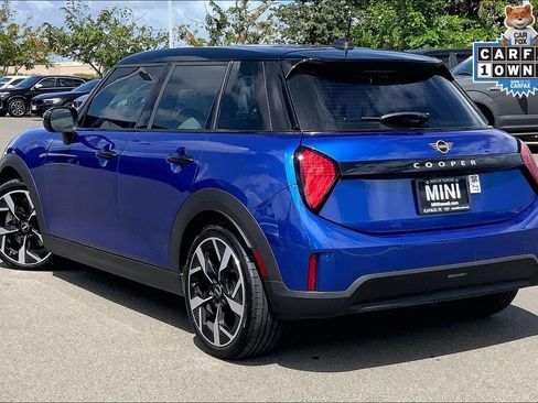 Certified 2025 MINI Cooper 4-Door Hardtop FWD image 10