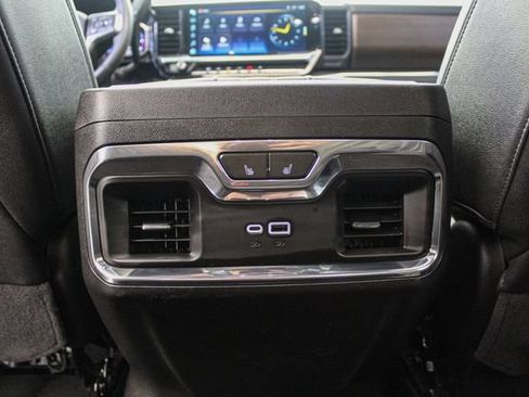 Certified 2024 Chevrolet Silverado 2500 High Country AWD/4WD image 26