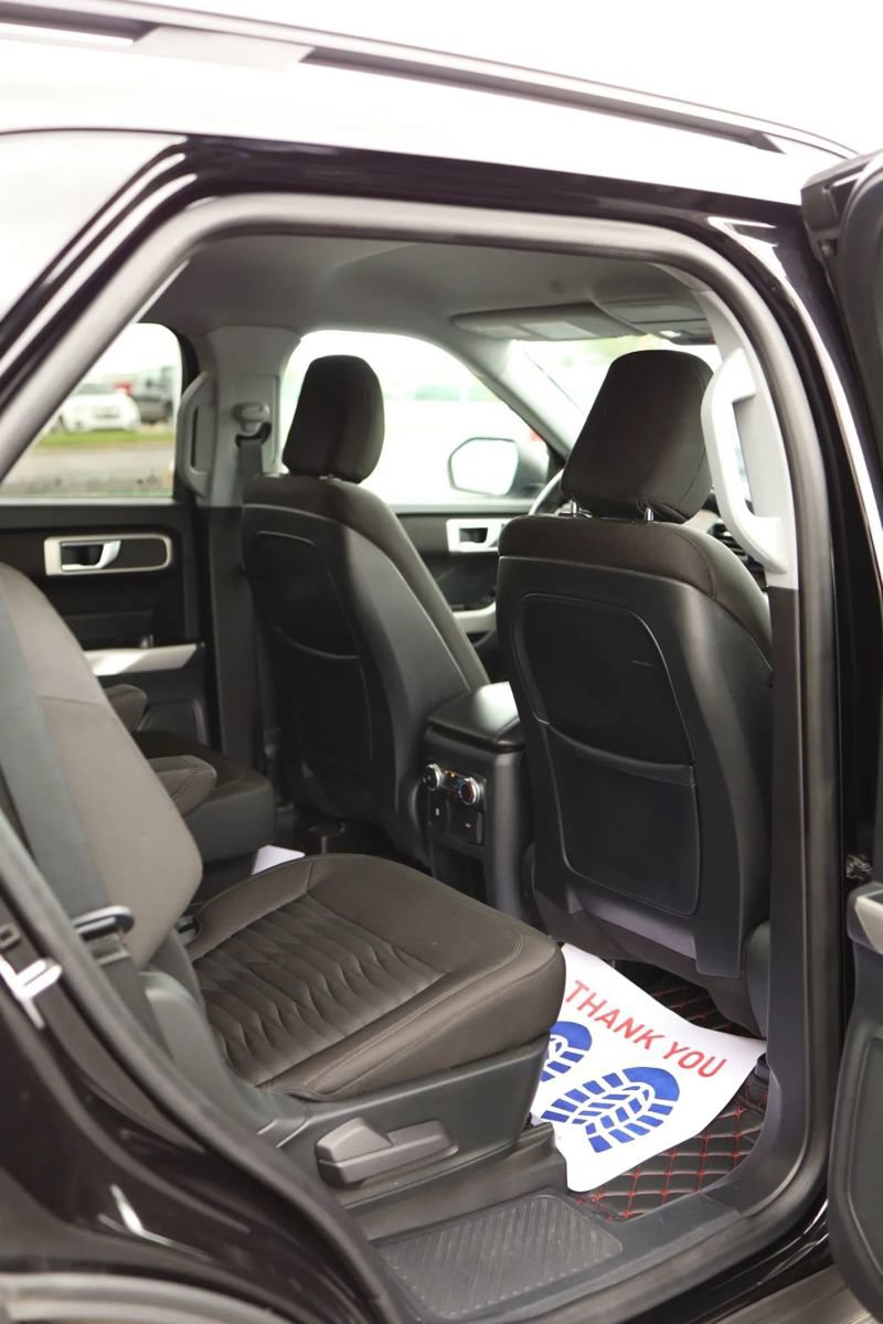 Used 2020 Ford Explorer XLT w/ Comfort Package AWD/4WD image 38