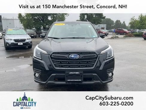 Used 2024 Subaru Forester Limited AWD/4WD image 2