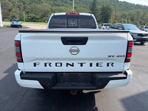 Used 2022 Nissan Frontier SV w/ Technology Package AWD/4WD image 9