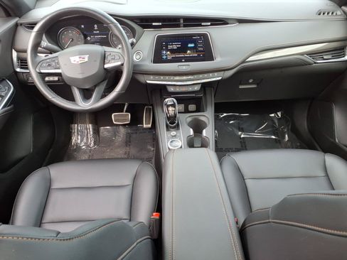 Used 2023 Cadillac XT4 Sport w/ Technology Package AWD/4WD image 18