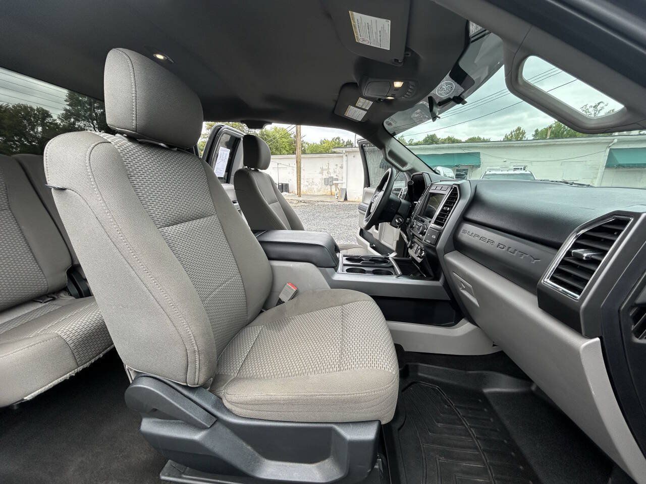 Used 2018 Ford F250 XLT w/ XLT Premium Package AWD/4WD image 22