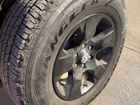 Used 2020 RAM 1500 Big Horn image 10