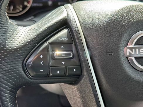 Used 2023 Nissan Maxima SL image 31