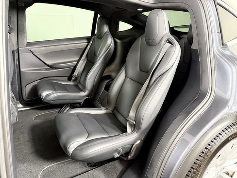 Used 2018 Tesla Model X 75D AWD/4WD image 39