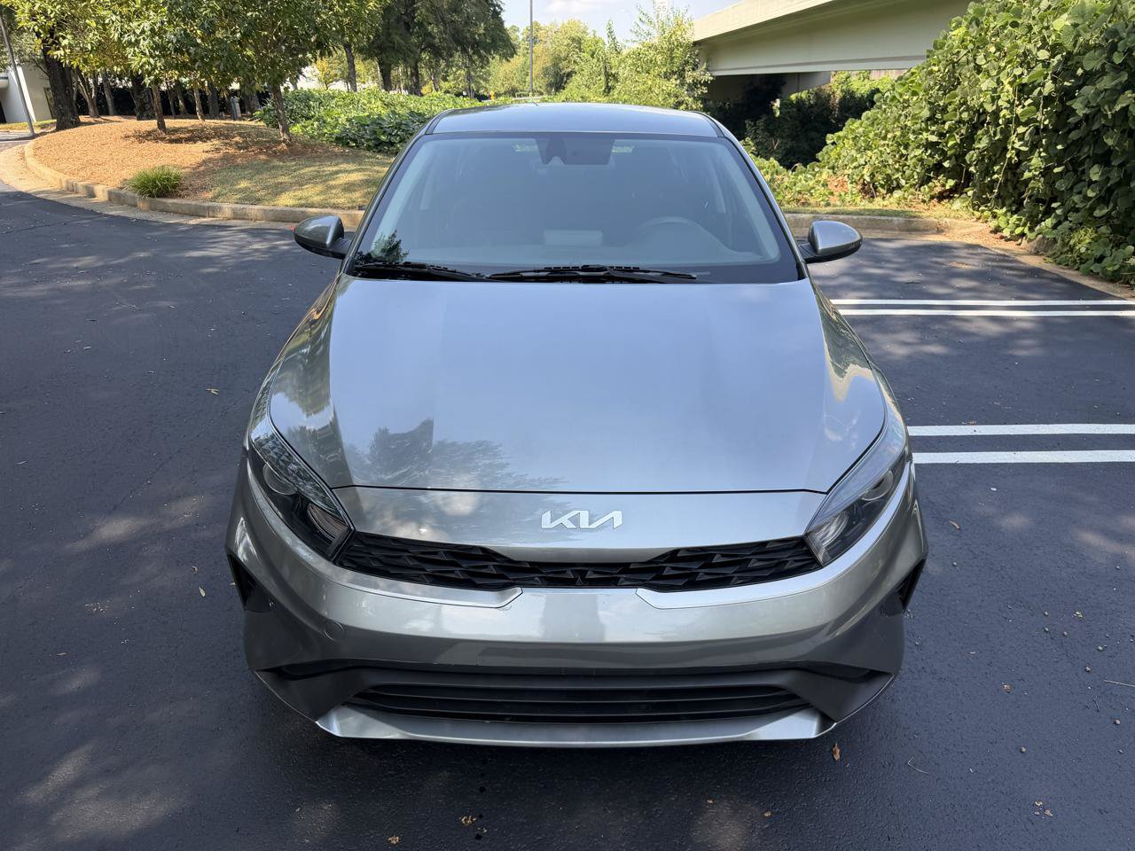 Used 2022 Kia Forte LXS FWD image 2