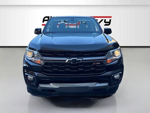 Used 2022 Chevrolet Colorado Z71 AWD/4WD image 2