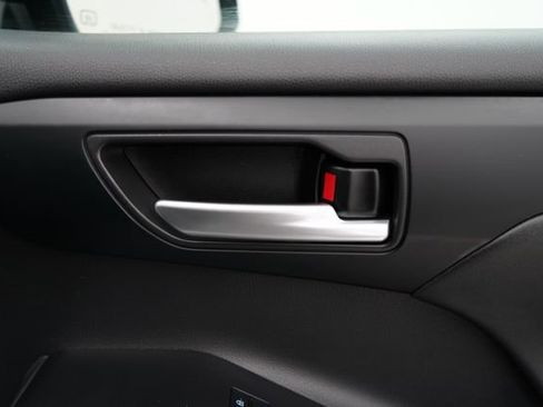 Used 2023 Toyota Highlander XLE image 89