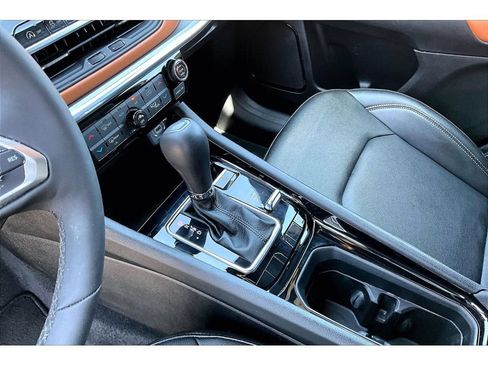 Certified 2024 Jeep Compass Limited AWD/4WD image 18