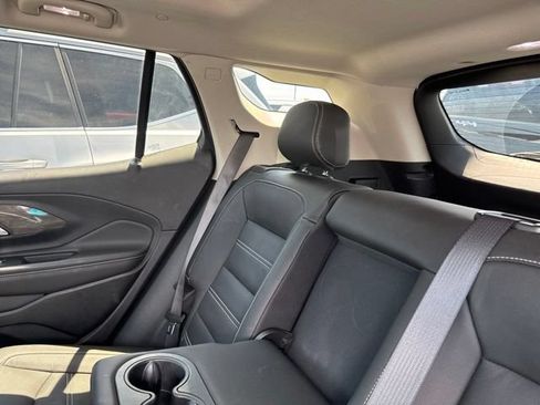 Used 2024 GMC Terrain Denali w/ Denali Premium Package AWD/4WD image 7