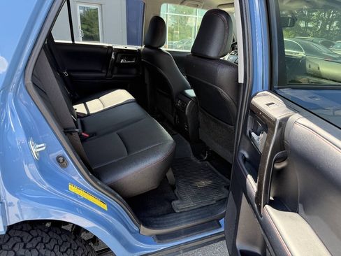 Used 2018 Toyota 4Runner TRD Pro AWD/4WD image 11