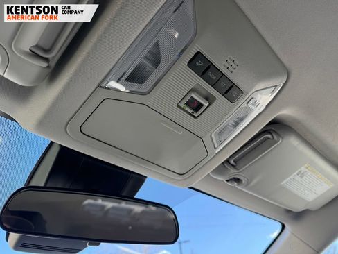 Used 2025 Toyota RAV4 XLE image 26