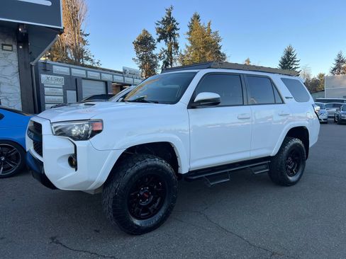 Used 2017 Toyota 4Runner TRD Pro image 1