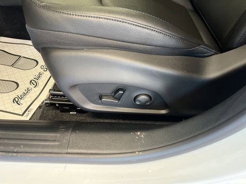 New 2026 Jeep Compass Limited image 8