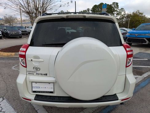 Used 2010 Toyota RAV4 Limited image 5