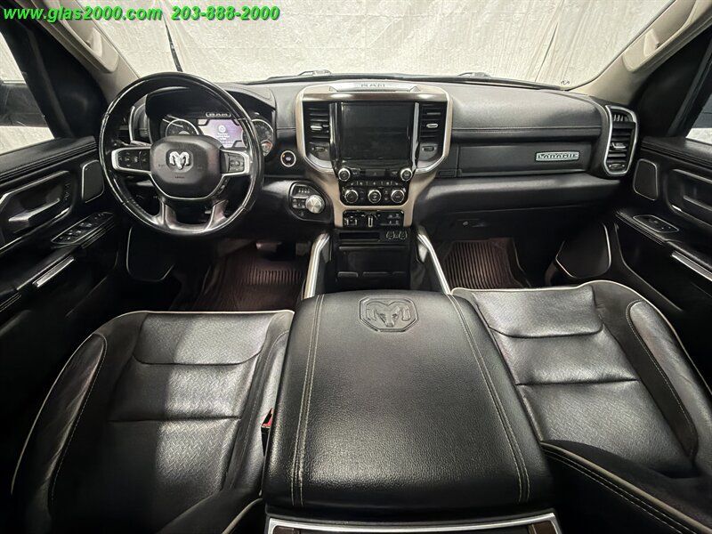 Used 2022 RAM 1500 Laramie AWD/4WD image 6
