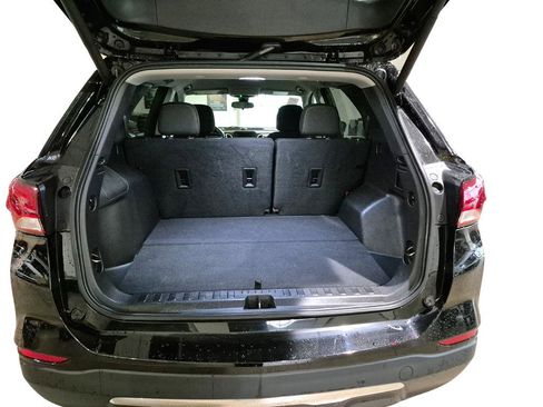 Used 2023 Chevrolet Equinox LT FWD image 23
