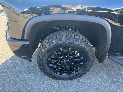 New 2026 Chevrolet Silverado 3500 LT w/ Trail Boss Package image 10