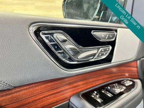 Used 2022 Lincoln Navigator Reserve AWD/4WD image 22