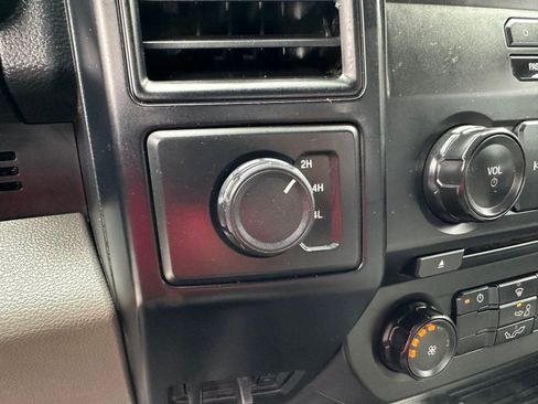Used 2016 Ford F150 XL w/ Equipment Group 101A Mid AWD/4WD image 19